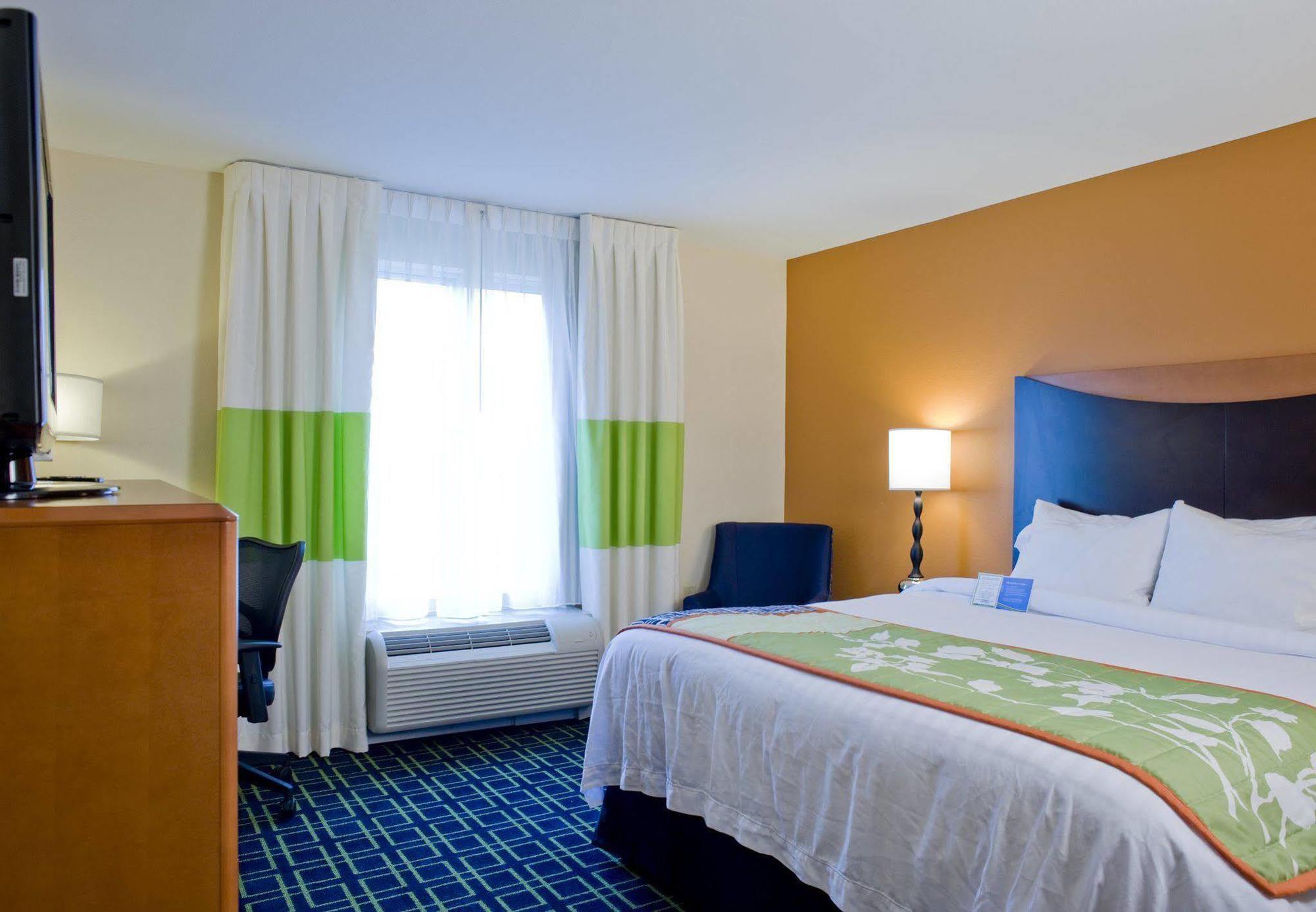 Fairfield Inn & Suites Columbus Quarto foto
